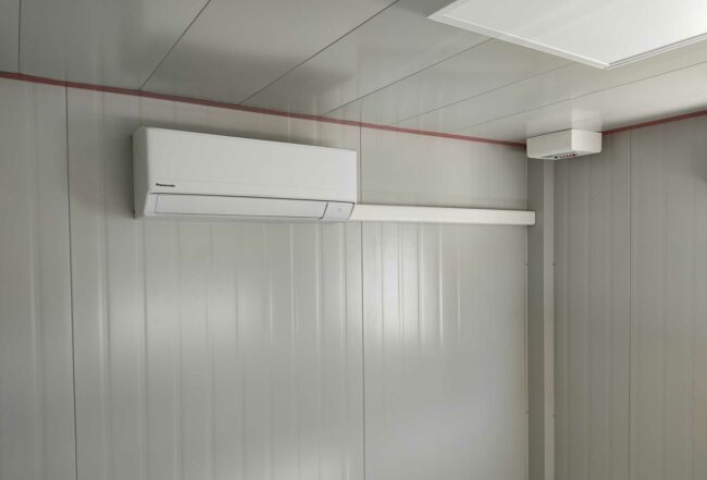 Pose de cinq climatisations réversibles - entreprise à Martigues