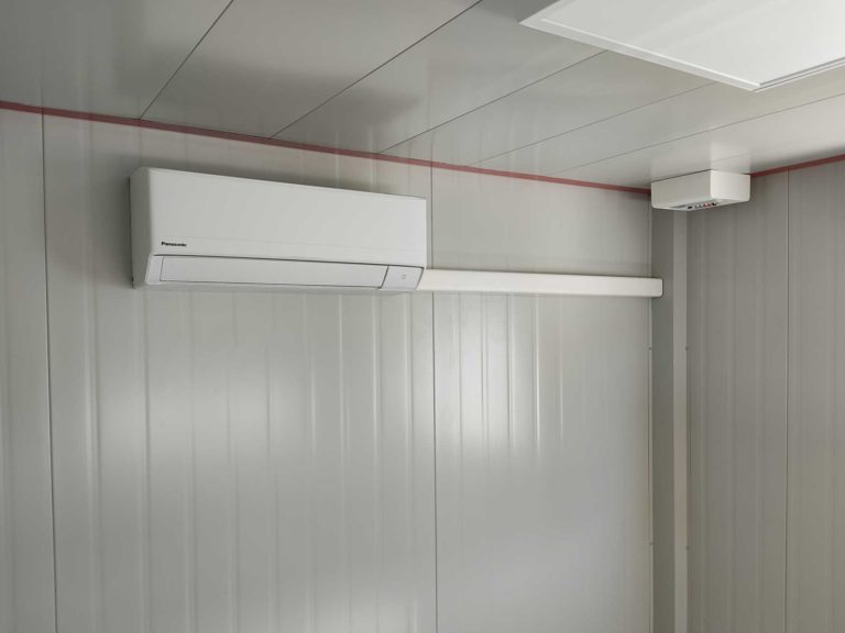 Pose de cinq climatisations réversibles - entreprise à Martigues